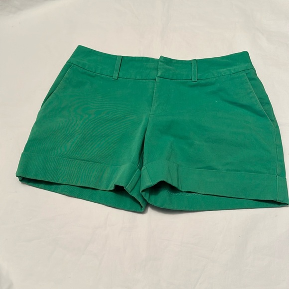 INC International Concepts Pants - INC Women’s Green Shorts Size 6